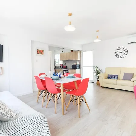 Seaview 3 Bedroom Kings Road Penthouse Appartamento *