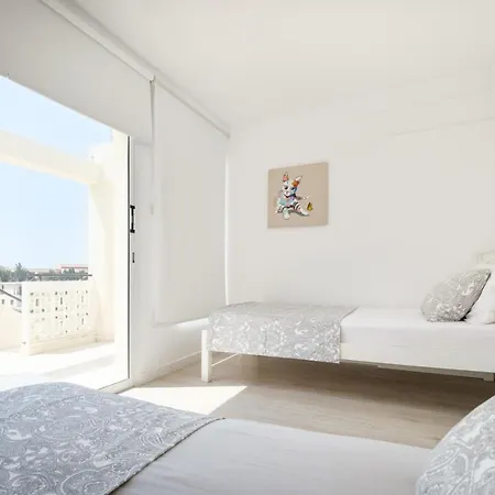 Seaview 3 Bedroom Kings Road Penthouse Appartamento *
